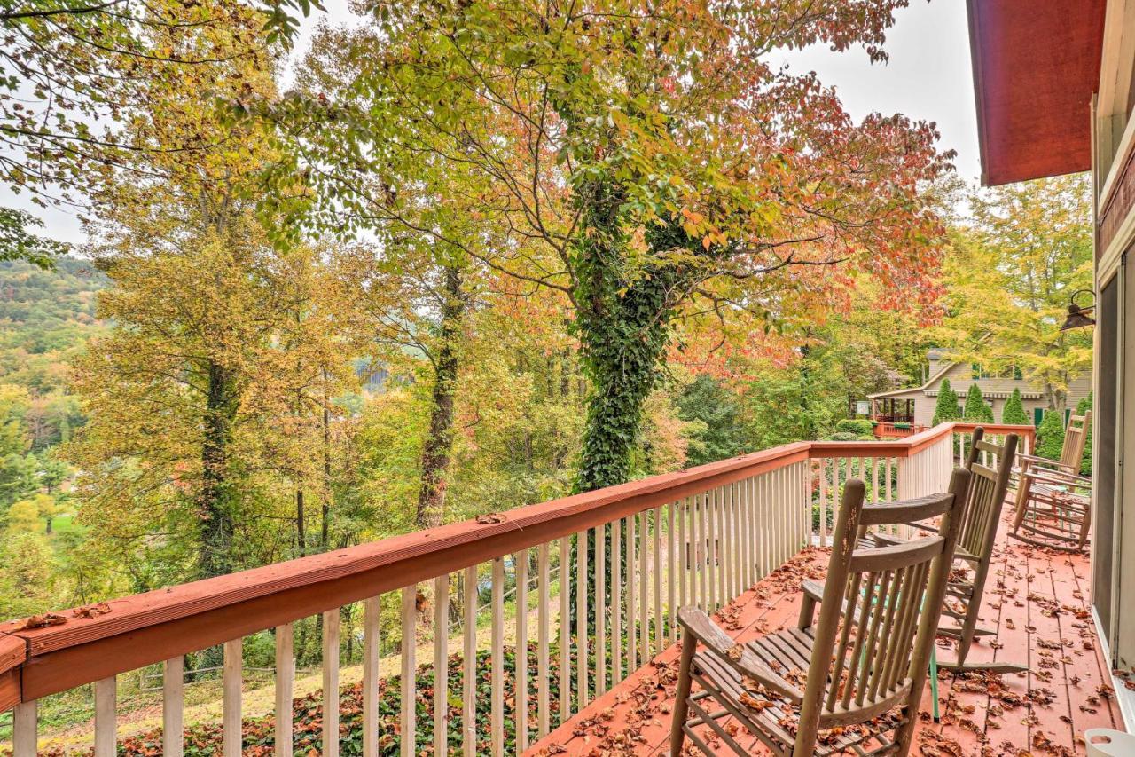Rustic Red Cabin With Deck In Maggie Valley Club! Bagian luar foto